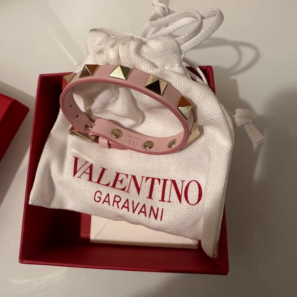 Valentino Garavani Rockstud Bracelet - Picture 3 of 10